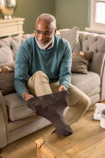 1 Pair FootNurse Oedema Extra Wide Cotton Socks Men's - Iomi