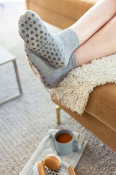 Mens and Women's 2 Pair Lazy Panda Bamboo Cushioned Slipper Socks